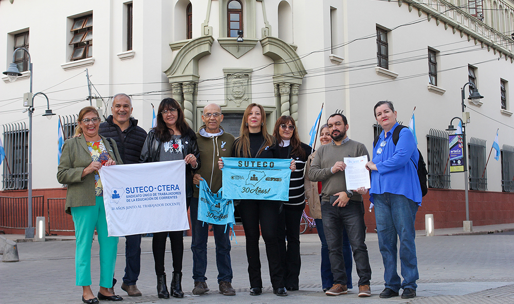 SUTECO calificó de insuficiente el anuncio y demanda salario docente arriba de la línea de pobreza