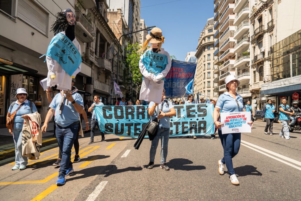 Corrientes: alto acatamiento al paro docente y acompañamiento a la marcha federal